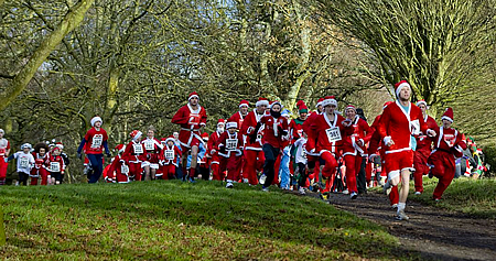 Santa Dash Swindon 2012 Coate Water