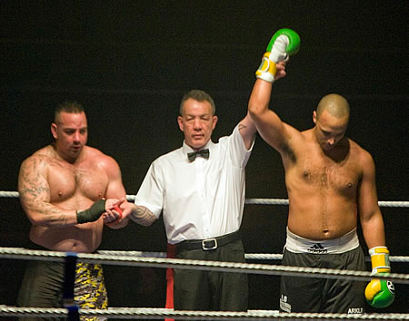 Phil Williams Wins Heavyweight Tournament, Swindon