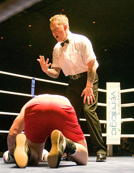 Phil Williams Wins Heavyweight Tournament, Swindon