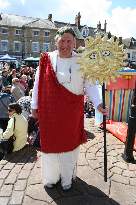 Highworth May Day 2013