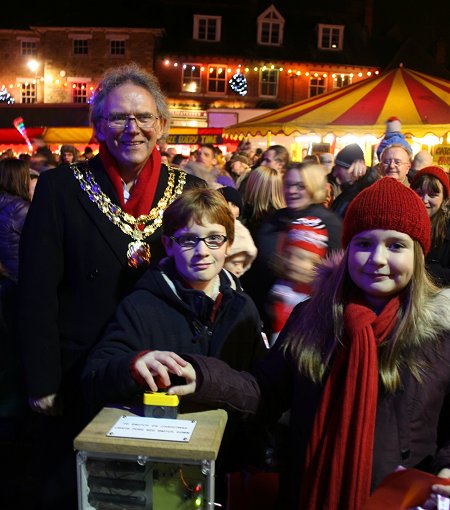 Highworth Christmas Lights 2013