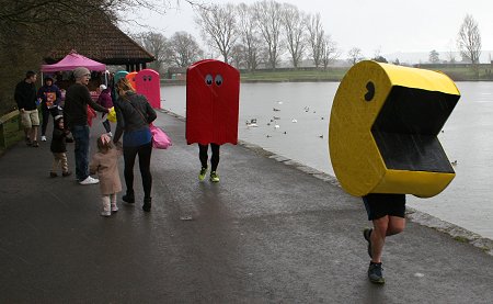 Sport Relief Mile Swindon 2014