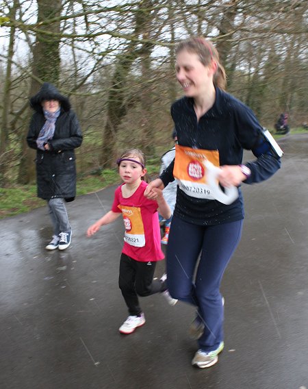 Sport Relief Mile Swindon 2014