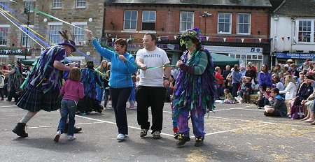 Highworth May Day 2014