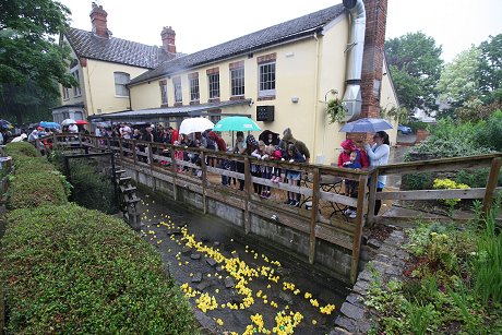 Swindon Duck Race 2017