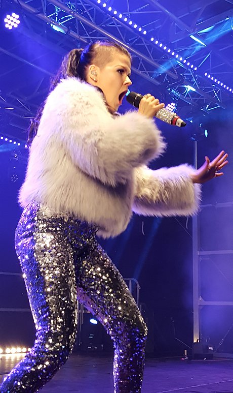 Saara Aalto at the Swindon town centre lights