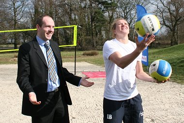 Swindon Councillor Justin Tomlinson with Volleyball professional Lucy Boulton