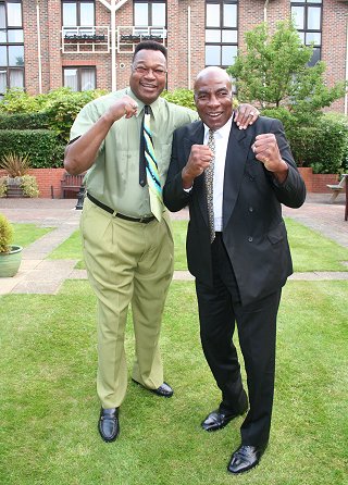 Larry Holmes and Earnie Shavers at KM Promotions Swindon Sporting dinner