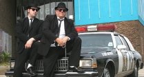 Blues cruise in to town!