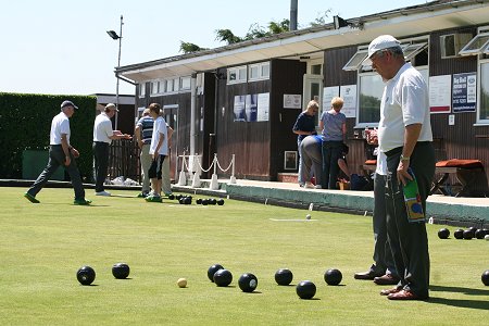 Highworth Bowls Club Open Day 24 May 2009