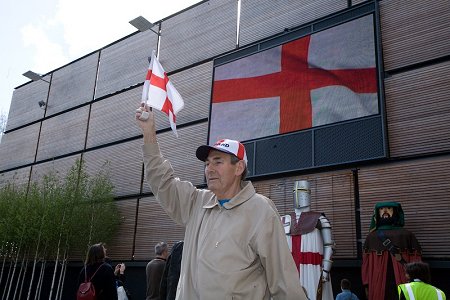 St.George statue parade, Swindon 25 April 2009