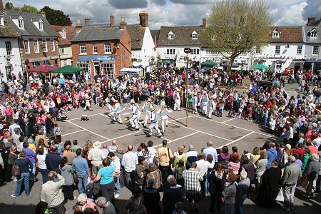 Highworth May Day celebrations 2010