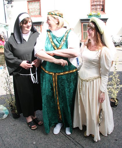 Highworth May Day celebrations 2010