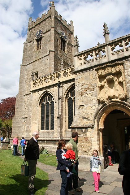 Highworth May Day celebrations 2010