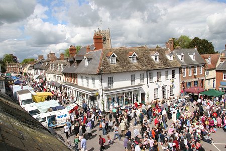 Highworth May Day celebrations 2010