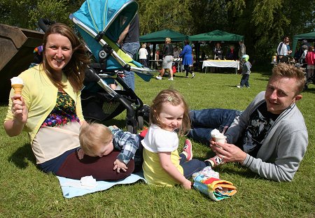 Swindon Duck Race 2013