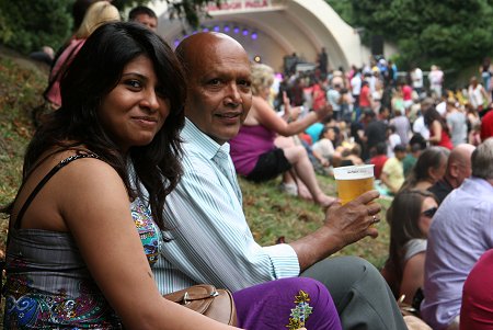 Swindon Mela 2011, Town Gardens, Swindon