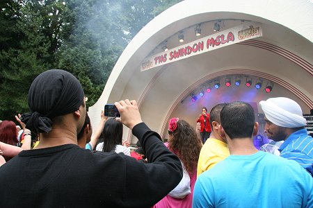 Swindon Mela 2011, Town Gardens, Swindon