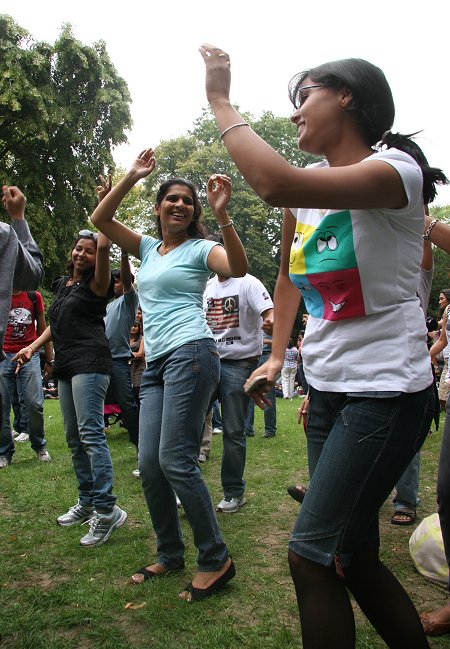 Swindon Mela 2011, Town Gardens, Swindon