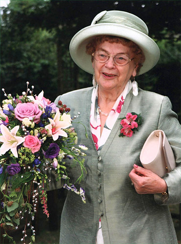 Joan Cheshire 1920-2013