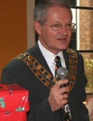 Swindon Mayor Cllr Michael Barnes delivers a speech to staff at Arval