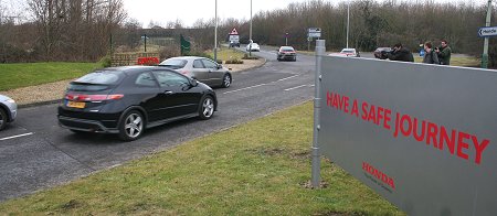 Honda workers leaving the Swindon factory 30 January 2009