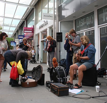 Threepenny Bit Busking in Swindon Town Centre