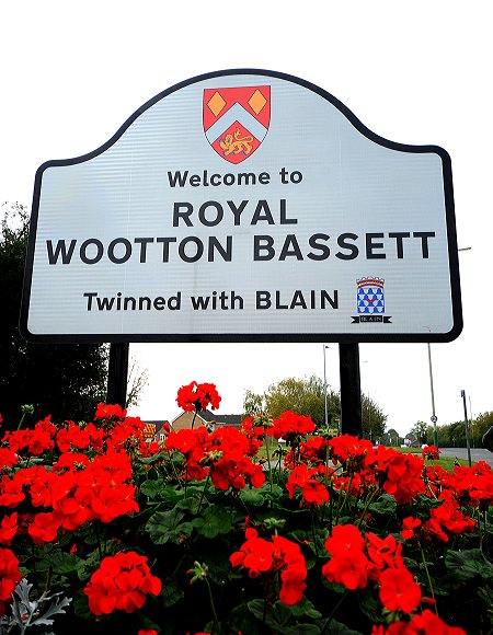 Royal Wootton Bassett road sign