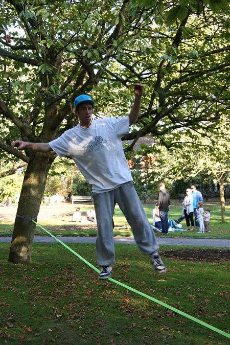 Slacklining in Swindon