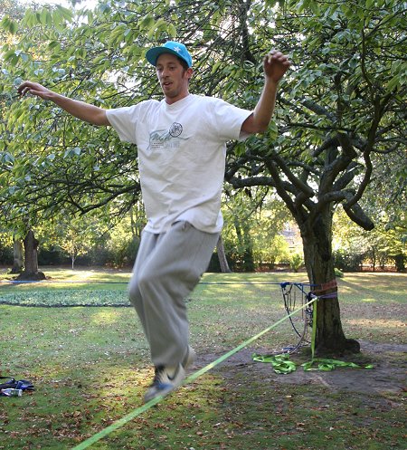 Slacklining in Swindon