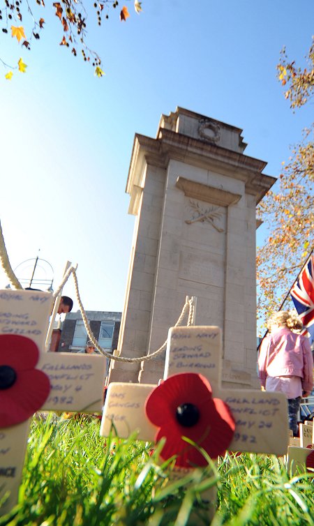 Cenotaph Swindon - 13 November 2011