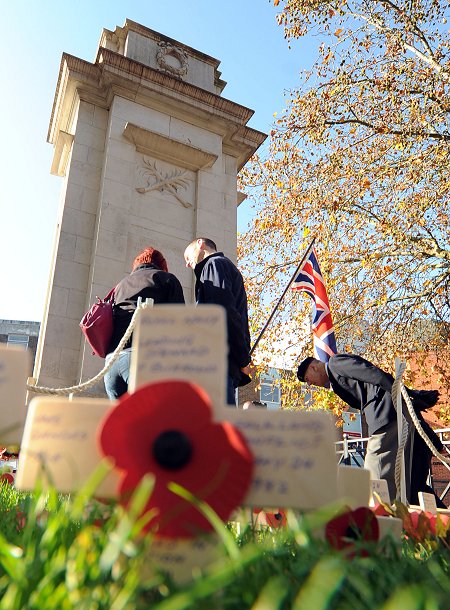 Cenotaph Swindon - 13 November 2011