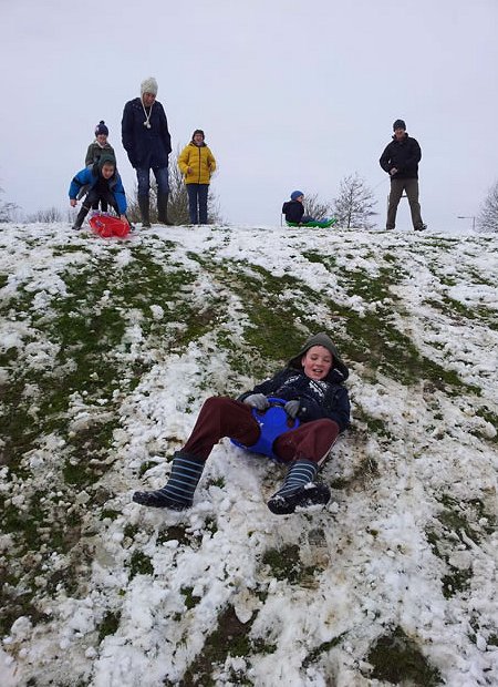 Sledging in West Swindon