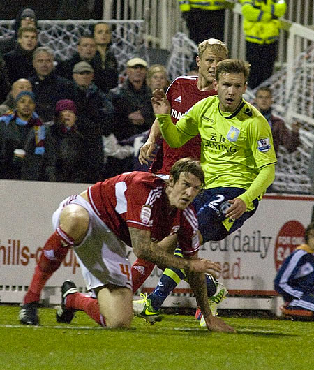 Swindon Town 2 Aston Villa 3