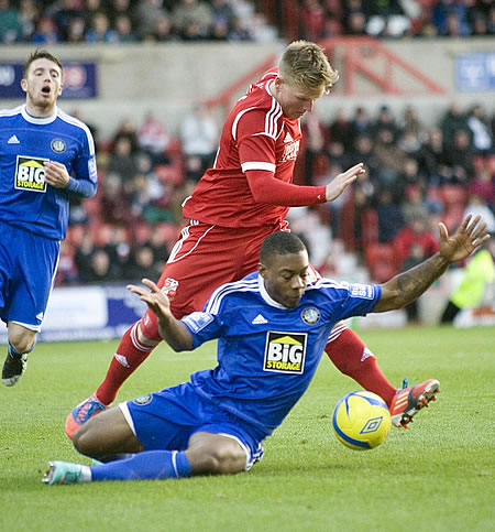 Swindon 0 Macclesfield 2