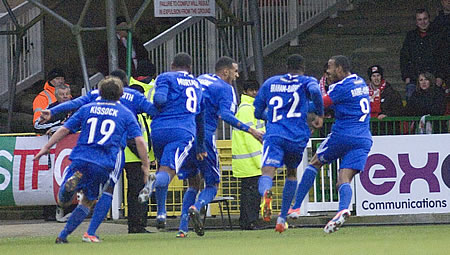 Swindon 0 Macclesfield 2