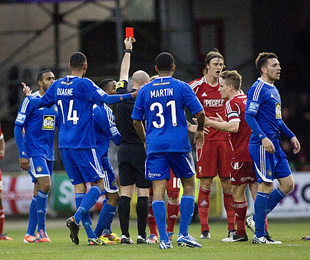 Swindon 0 Macclesfield 2