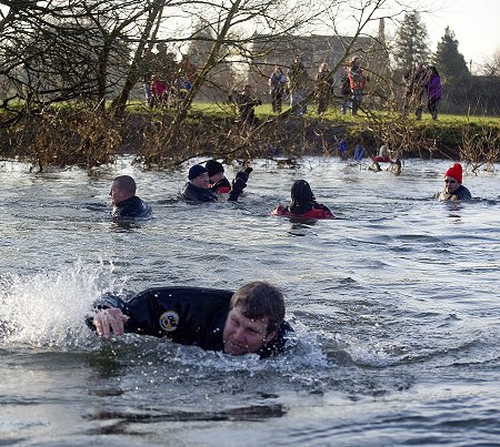 Swindon Sub-Aqua Club Thames Swim 2013