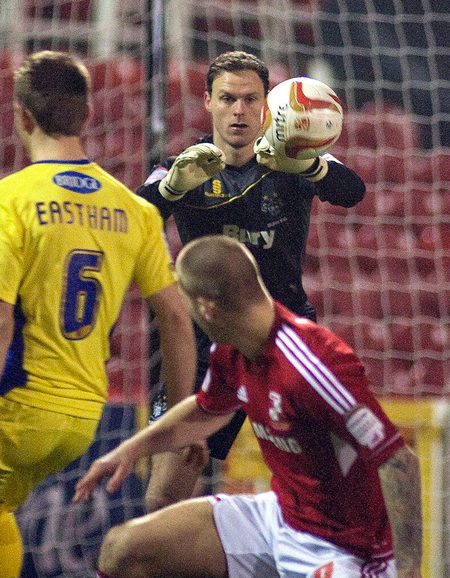 Swindon Town 0 Bury 1