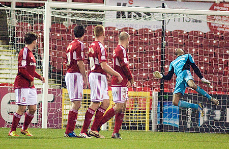 Swindon Town 0 Bury 1