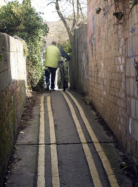 Double Yellow Lines in Swindon Alleyway