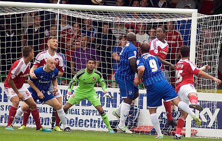 Swindon v Gillingham