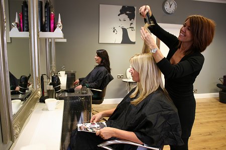 Chickkks Hair Salon Swindon