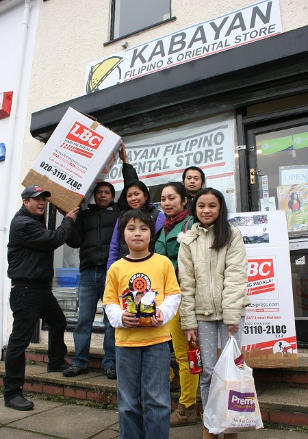 Swindon Filipino Association Typhoon Haiyan disaster collection