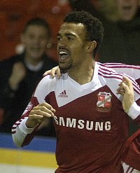 Nick Ajose, Swindon Town