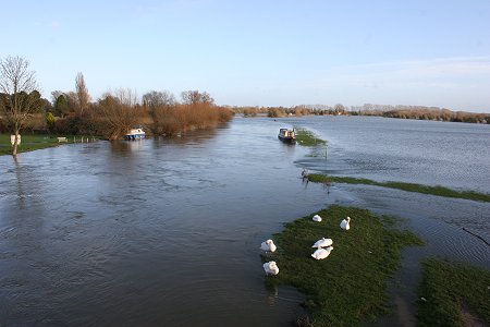 Floods at Lechlade, Swindon