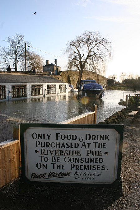 Floods at Lechlade, Swindon