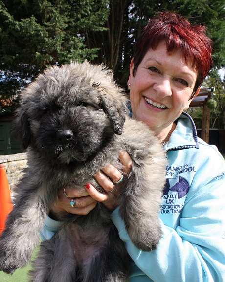 Janet & Maude, Janet's Puppy Skool