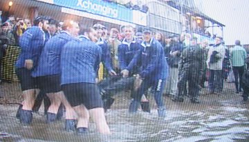 Nick Brodie gets thrown in the Thames