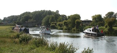 Lechlade Swindon river cruise